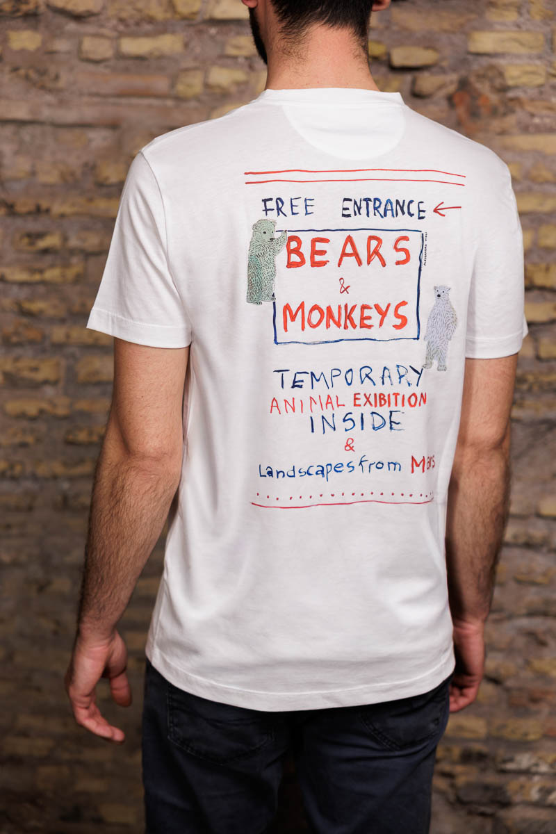 T-shirt "Free entrance"